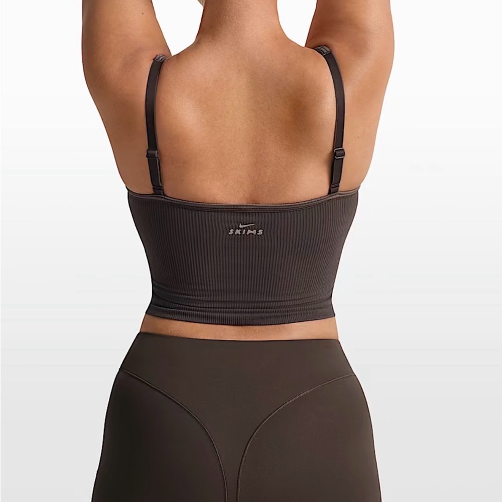 Nike SKIMS Ribbed Seamless Cami Tank - Phoenix Truffle - Medium - Picture 4 of 8